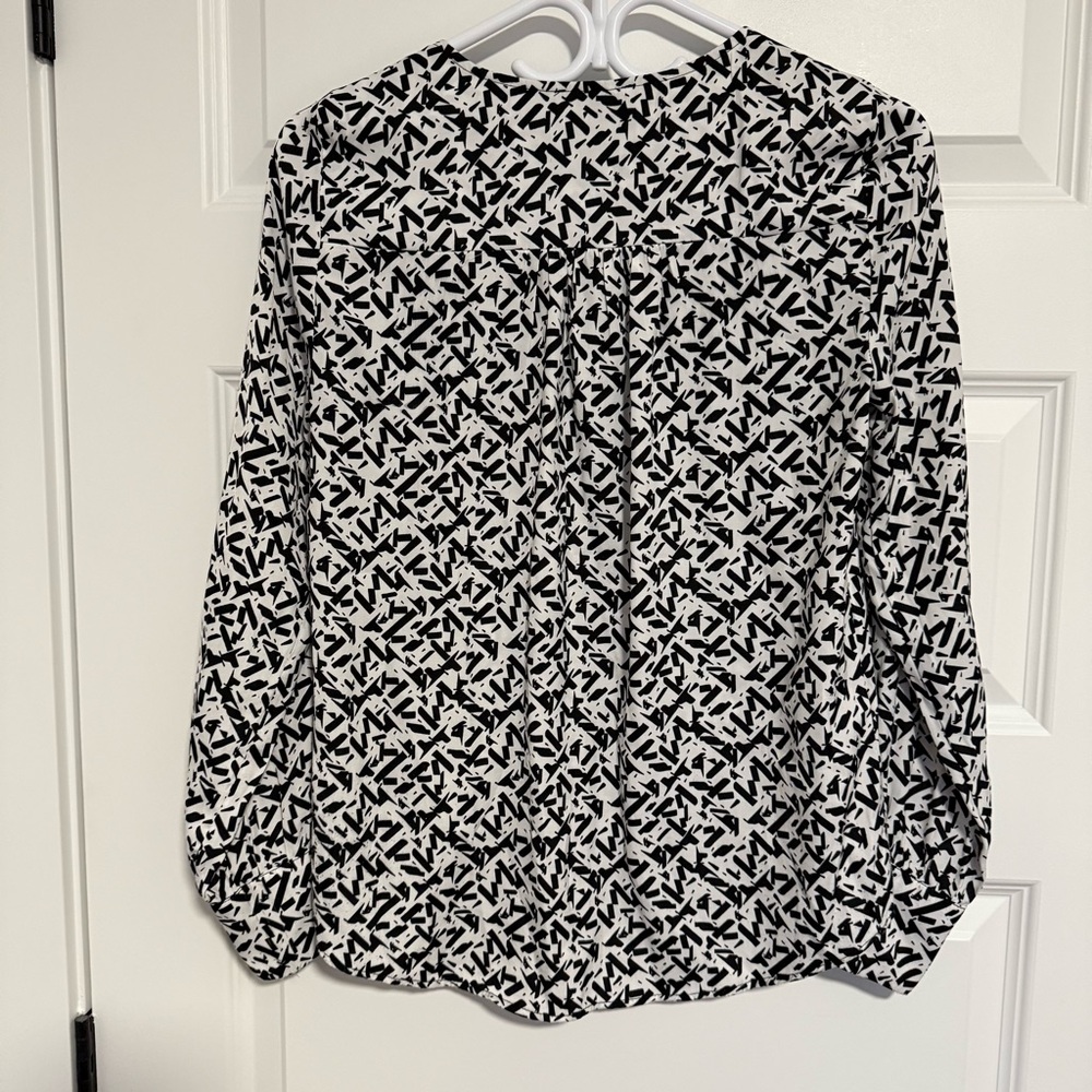 Black and White pattern Blouse